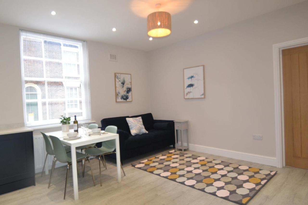 Charming 1 Bed Georgian Apartment Честър Екстериор снимка